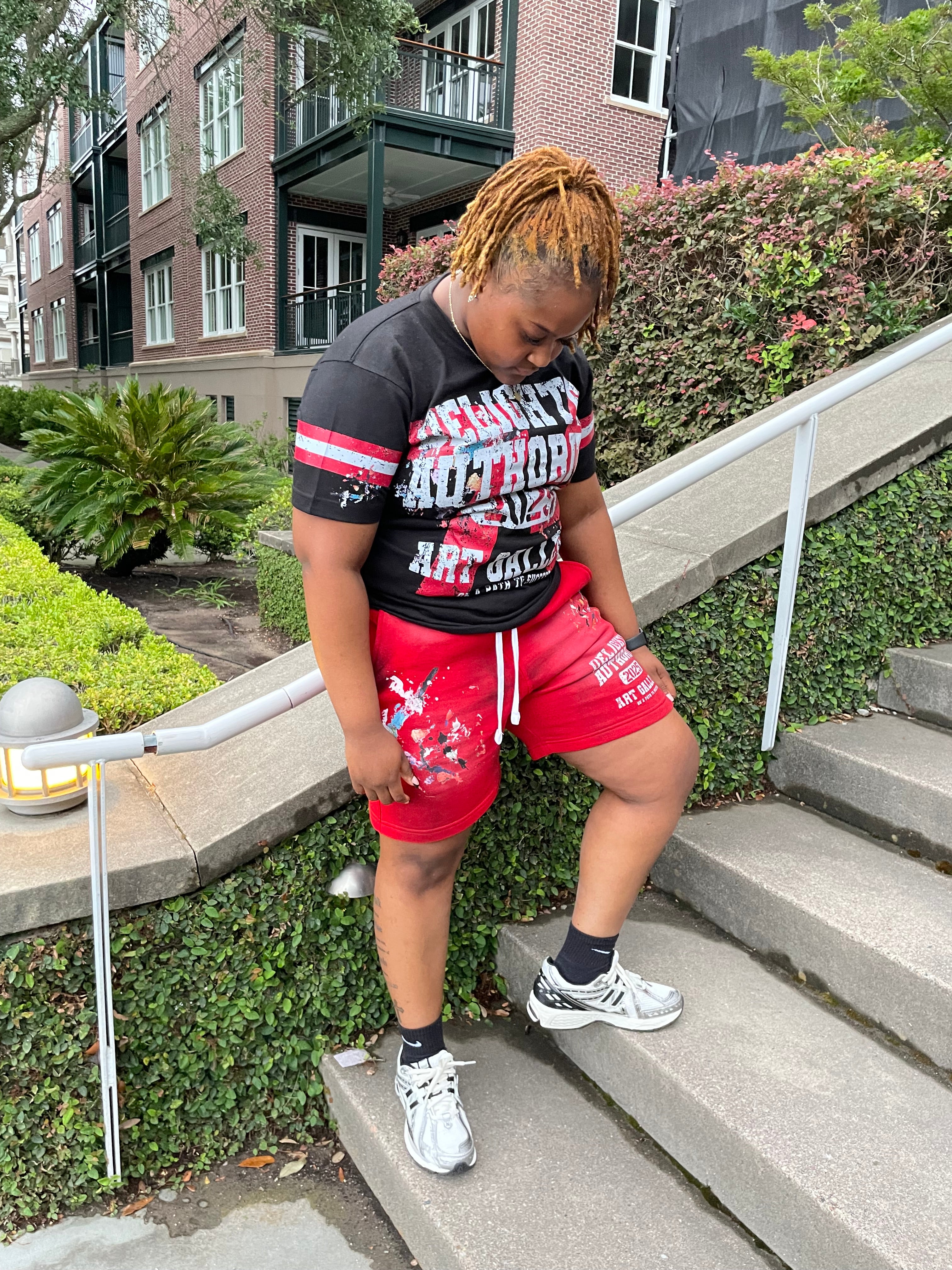 Black and Red Art Gallery Set